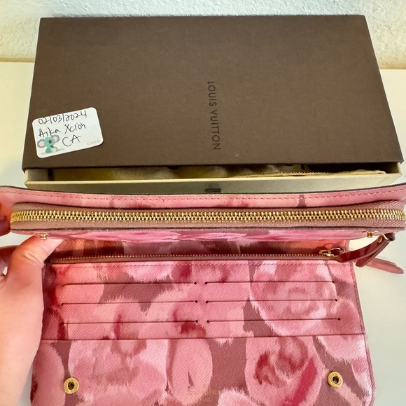 LV ikat wallet - Picture 10 of 12